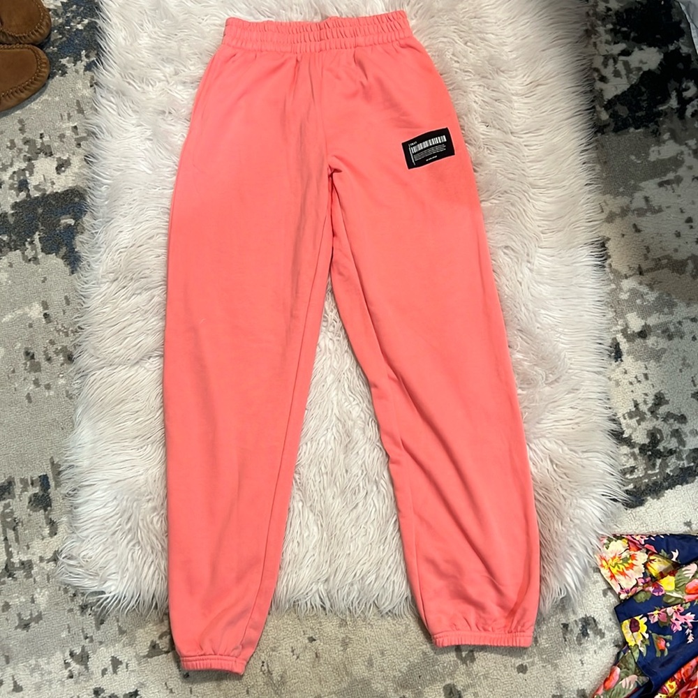 Pink brand new SWEATPANTS